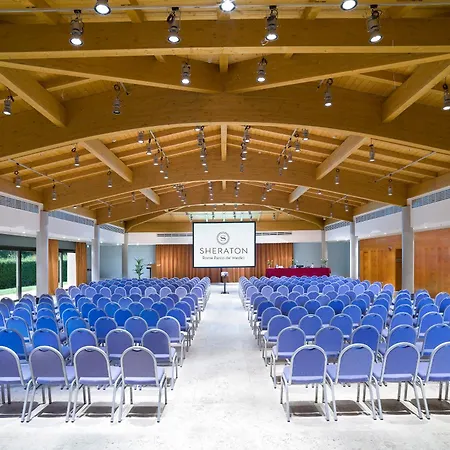 Sheraton Parco De Medici Hotell 4*