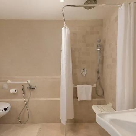 Sheraton Parco De Medici 4*