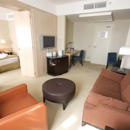 酒店 Sheraton Parco De Medici 4*